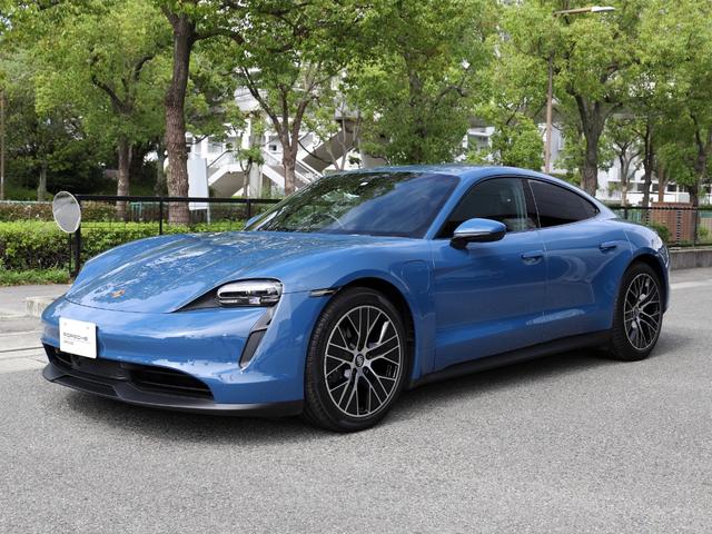 タイカン タイカン　パフォーマンスバッテリープラス　ネプチューンブルー　２０インチターボエアロホイール　スポーツクロノパッケージ　１４Ｗａｙコンフォートメモリーシート　４＋１シート　パワーステアリングプラス（21枚目）