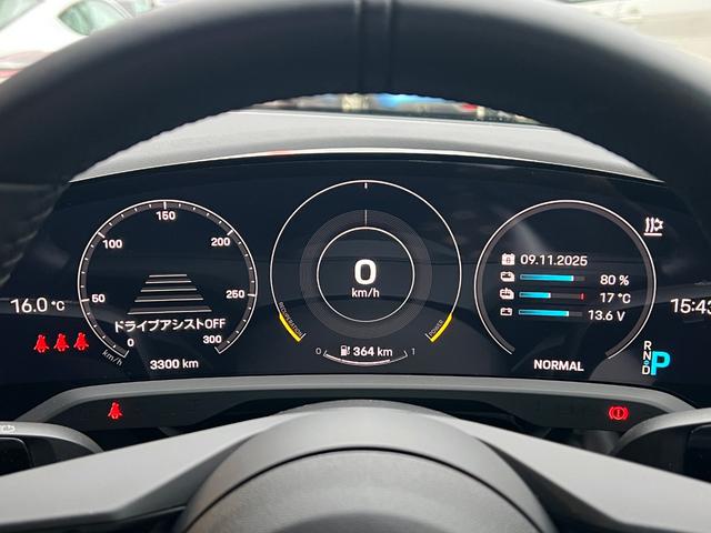 タイカン タイカン　パフォーマンスバッテリープラス　ネプチューンブルー　２０インチターボエアロホイール　スポーツクロノパッケージ　１４Ｗａｙコンフォートメモリーシート　４＋１シート　パワーステアリングプラス（38枚目）