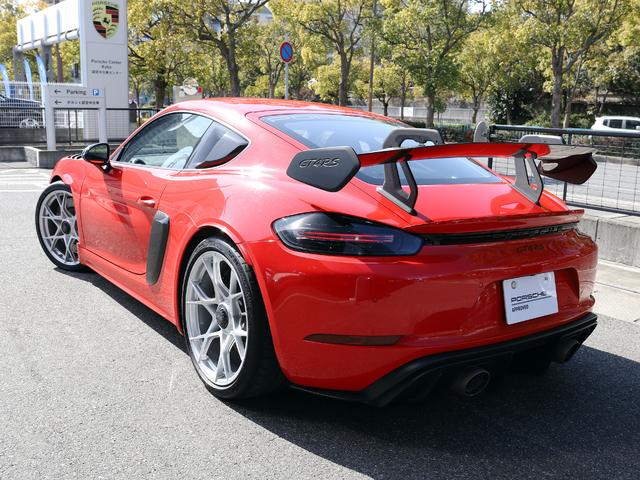 718ケイマン 718ケイマンGT4 RS ヴァイザッハパッケージ フロントアクスルリフトシステム LEDライト クラブスポーツパッケージ スポーツクロノパッケージ クルーズコントロール カーボンドアシルガード(7枚目)