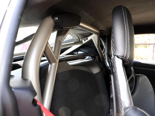 718ケイマン 718ケイマンGT4 RS ヴァイザッハパッケージ フロントアクスルリフトシステム LEDライト クラブスポーツパッケージ スポーツクロノパッケージ クルーズコントロール カーボンドアシルガード(18枚目)