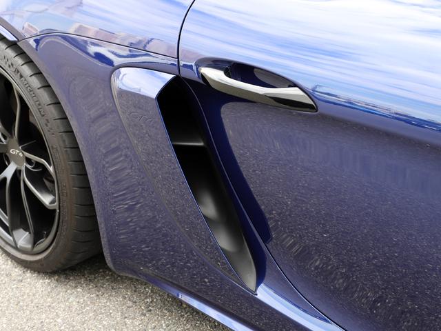 718ケイマン 718ケイマンGT4 スポーツクロノパッケージ パークアシスト+バックカメラ サテンブラックホイール 電動格納ドアミラー ペイントインテリアPKG ドアリリースレバー ブラック塗装(10枚目)