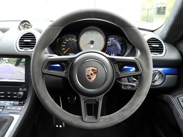 718ケイマン 718ケイマンGT4 スポーツクロノパッケージ パークアシスト+バックカメラ サテンブラックホイール 電動格納ドアミラー ペイントインテリアPKG ドアリリースレバー ブラック塗装(13枚目)