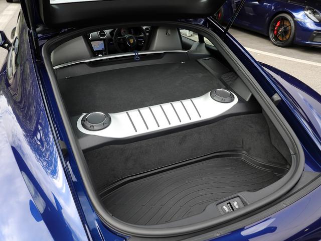 718ケイマン 718ケイマンGT4 スポーツクロノパッケージ パークアシスト+バックカメラ サテンブラックホイール 電動格納ドアミラー ペイントインテリアPKG ドアリリースレバー ブラック塗装(20枚目)