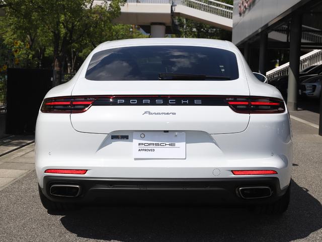 パナメーラ ベースグレード マトリックスLED トラフィックジャム(2枚目)