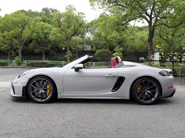 718スパイダー 718スパイダー PCCB LEDヘッドライト 18Wayアダプティブスポーツシート サテンプラチナ塗装ホイール BOSEサラウンド スパイダークラシックインテリアPKG オートエアコン スペシャルカラー(6枚目)