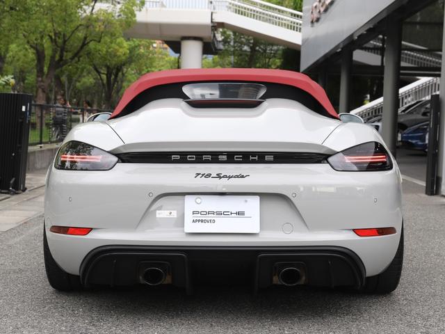 718スパイダー 718スパイダー PCCB LEDヘッドライト 18Wayアダプティブスポーツシート サテンプラチナ塗装ホイール BOSEサラウンド スパイダークラシックインテリアPKG オートエアコン スペシャルカラー(27枚目)