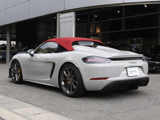 718スパイダー 718スパイダー PCCB LEDヘッドライト 18Wayアダプティブスポーツシート サテンプラチナ塗装ホイール BOSEサラウンド スパイダークラシックインテリアPKG オートエアコン スペシャルカラー(33枚目)