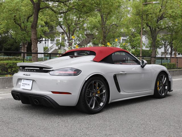 718スパイダー 718スパイダー PCCB LEDヘッドライト 18Wayアダプティブスポーツシート サテンプラチナ塗装ホイール BOSEサラウンド スパイダークラシックインテリアPKG オートエアコン スペシャルカラー(43枚目)