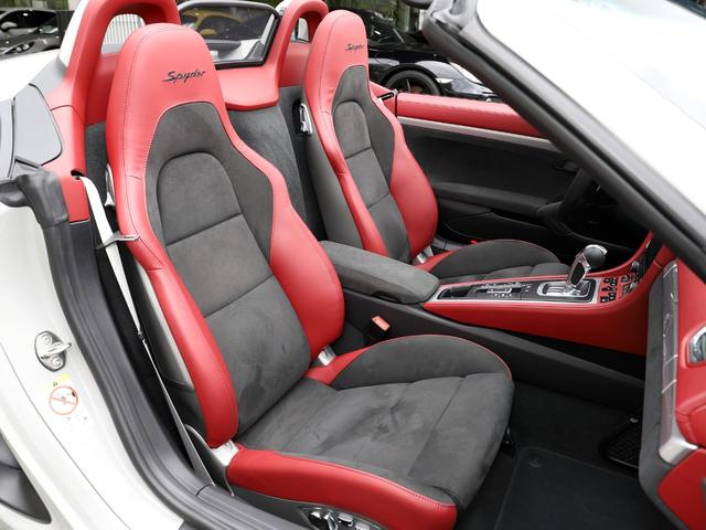 718スパイダー 718スパイダー PCCB LEDヘッドライト 18Wayアダプティブスポーツシート サテンプラチナ塗装ホイール BOSEサラウンド スパイダークラシックインテリアPKG オートエアコン スペシャルカラー(57枚目)