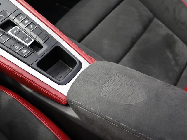 718スパイダー 718スパイダー PCCB LEDヘッドライト 18Wayアダプティブスポーツシート サテンプラチナ塗装ホイール BOSEサラウンド スパイダークラシックインテリアPKG オートエアコン スペシャルカラー(68枚目)