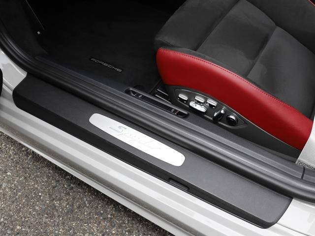 718スパイダー 718スパイダー PCCB LEDヘッドライト 18Wayアダプティブスポーツシート サテンプラチナ塗装ホイール BOSEサラウンド スパイダークラシックインテリアPKG オートエアコン スペシャルカラー(70枚目)