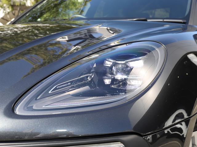 マカン マカン　パノラマサンルーフ　１４Ｗａｙコンフォートメモリーシート　ＢＯＳＥサラウンド　スポーツテールパイプ（ブラック）　トラフィックジャムアシスト　ステアリングヒーター　ルーフレール（ハイグロスブラック）（8枚目）