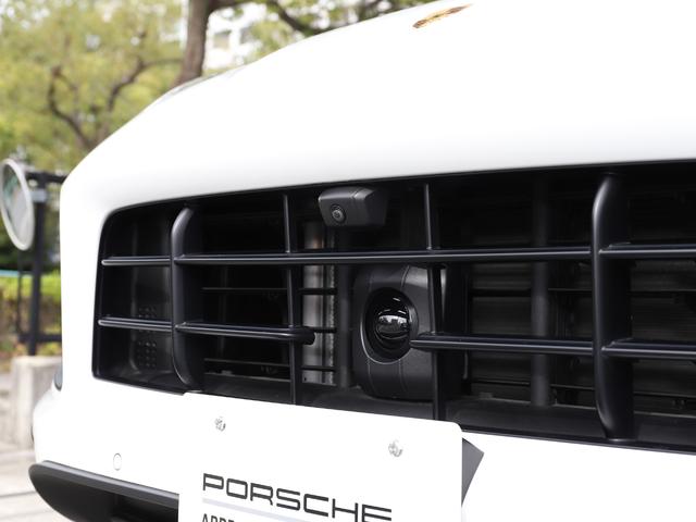 カイエンクーペ カイエンクーペ　プラチナエディション　スポーツデザインフロントエプロン　２２インチＲＳスパイダーホイール　　　　１４Ｗａｙコンフォートメモリーシート　ＬＥＤヘッドライト　アクティブレーンキーピング　リアセンターシート（２＋１）（9枚目）