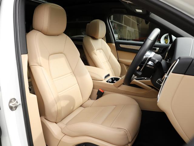 カイエンクーペ カイエンクーペ　プラチナエディション　スポーツデザインフロントエプロン　２２インチＲＳスパイダーホイール　　　　１４Ｗａｙコンフォートメモリーシート　ＬＥＤヘッドライト　アクティブレーンキーピング　リアセンターシート（２＋１）（12枚目）