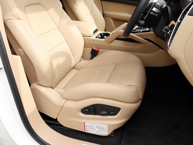 カイエンクーペ カイエンクーペ　プラチナエディション　スポーツデザインフロントエプロン　２２インチＲＳスパイダーホイール　　　　１４Ｗａｙコンフォートメモリーシート　ＬＥＤヘッドライト　アクティブレーンキーピング　リアセンターシート（２＋１）（13枚目）