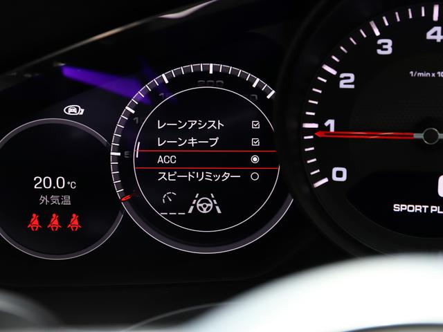 カイエンクーペ カイエンクーペ　プラチナエディション　スポーツデザインフロントエプロン　２２インチＲＳスパイダーホイール　　　　１４Ｗａｙコンフォートメモリーシート　ＬＥＤヘッドライト　アクティブレーンキーピング　リアセンターシート（２＋１）（16枚目）