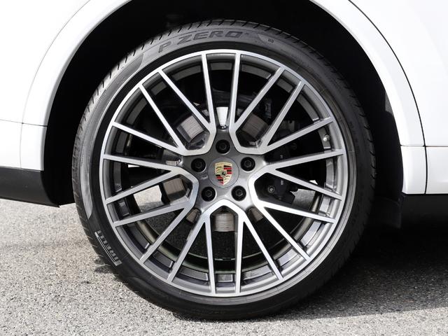 カイエンクーペ カイエンクーペ　プラチナエディション　スポーツデザインフロントエプロン　２２インチＲＳスパイダーホイール　　　　１４Ｗａｙコンフォートメモリーシート　ＬＥＤヘッドライト　アクティブレーンキーピング　リアセンターシート（２＋１）（37枚目）