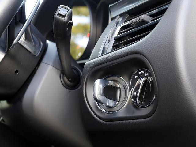 マカン マカン　スポーツテールパイプ（シルバー）　１８インチマカンＳホイール　プライバシーガラス　カラークレストホイールセンターキャップ　フロアマット（18枚目）