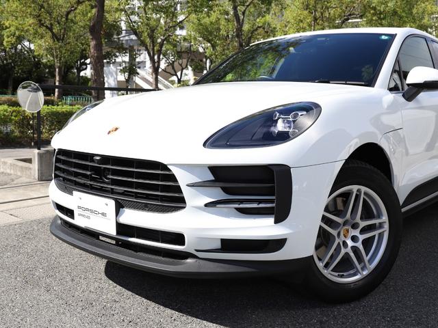 マカン マカン　スポーツテールパイプ（シルバー）　１８インチマカンＳホイール　プライバシーガラス　カラークレストホイールセンターキャップ　フロアマット（22枚目）