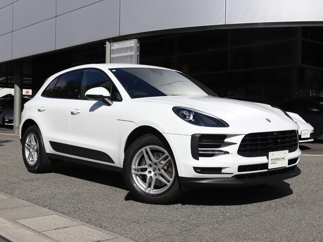 マカン マカン　スポーツテールパイプ（シルバー）　１８インチマカンＳホイール　プライバシーガラス　カラークレストホイールセンターキャップ　フロアマット（24枚目）