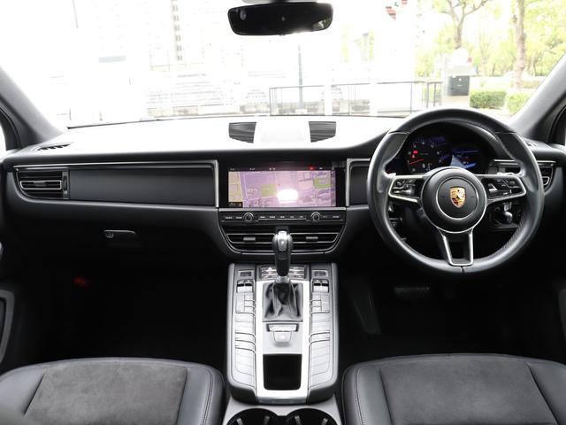 マカン マカン　スポーツテールパイプ（シルバー）　１８インチマカンＳホイール　プライバシーガラス　カラークレストホイールセンターキャップ　フロアマット（37枚目）