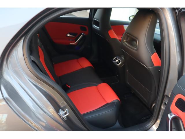 Aクラス A200d AMGラインパッケージ AMGレザーエクスクルーシブパッケージ リアビューカメラ メモリー付きパワーシート ローワードコンフォートサスペンション シートヒーター ワイヤレスチャージング DYNAMIC SELECT(35枚目)