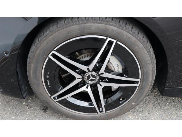 Ｃクラス Ｃ２２０ｄ　スポーツ　アンビエントライトプレミアム　メモリー付きパワーシート　ワイヤレスチャージング　フットトランクオープナー　シートヒーター　ＤＹＮＡＭＩＣ　ＳＥＬＥＣＴ　スマートフォン連携機能　全周囲カメラ（2枚目）