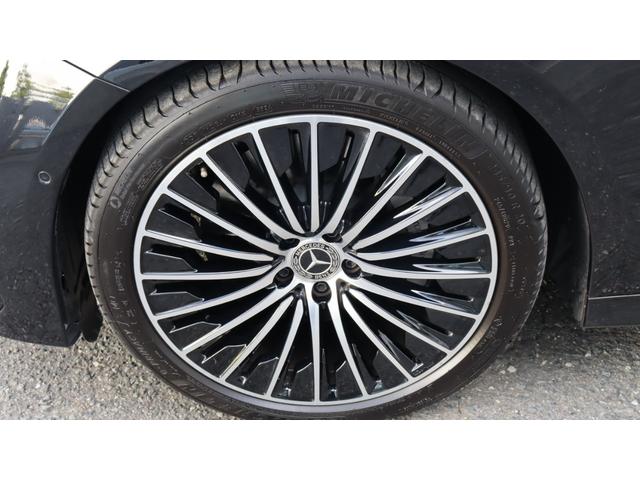 Ｅクラス Ｅ３５０ｅ　スポーツエディションスタードライバーズＰ　アドバンスドパッケージ　デジタルインテリアパッケージ　レザーエクスクルーシブパッケージ　パノラミックスライディングルーフ　Ｂｕｒｍｅｓｔｅｒ４Ｄサラウンドサウンドシステム　アクティブアンビエントライト（2枚目）