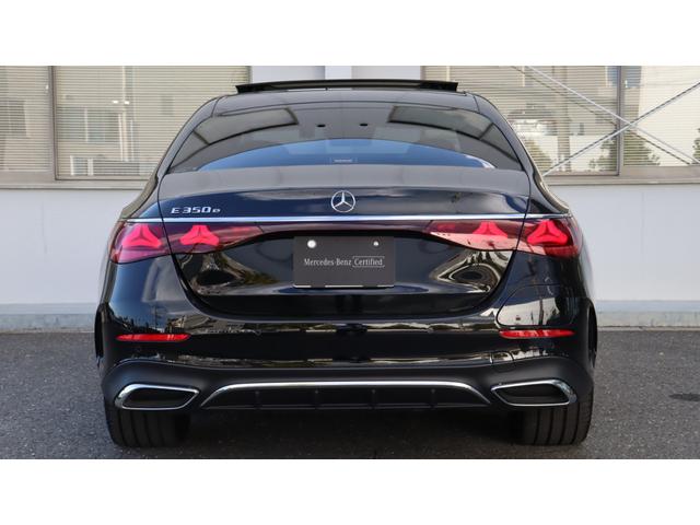 Ｅクラス Ｅ３５０ｅ　スポーツエディションスタードライバーズＰ　アドバンスドパッケージ　デジタルインテリアパッケージ　レザーエクスクルーシブパッケージ　パノラミックスライディングルーフ　Ｂｕｒｍｅｓｔｅｒ４Ｄサラウンドサウンドシステム　アクティブアンビエントライト（13枚目）