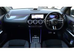 ����ƥ���Ŵ���롼�פ�̧�̤����ɳر�����Ź�ޤ򹽤��Ƥ��ꡢ���Թ���ɤ�Ź�ޤǤ���ĺ���ޤ������롼�׺߸ˤ�ξŹ�Ǥ���ĺ���ޤ��� 4