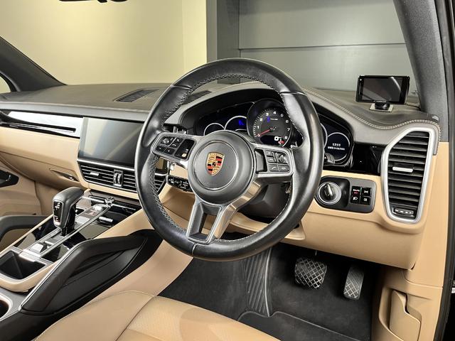 カイエン ベースグレード　２０１９年モデル　認定中古車保証付（8枚目）