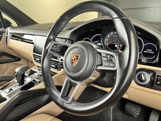 カイエン ベースグレード　２０１９年モデル　認定中古車保証付（9枚目）