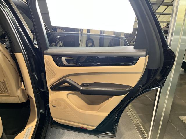 カイエン ベースグレード　２０１９年モデル　認定中古車保証付（19枚目）