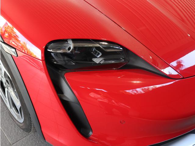 タイカンクロスツーリスモ タイカン 4クロスツーリスモ 新車保証継承 スポクロ BOSE(8枚目)