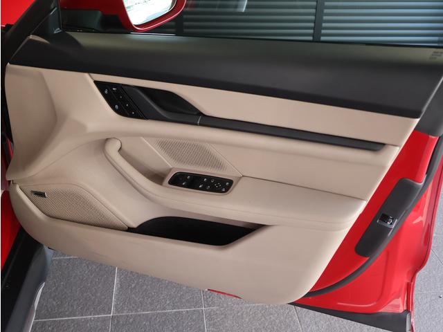 タイカンクロスツーリスモ タイカン 4クロスツーリスモ 新車保証継承 スポクロ BOSE(13枚目)