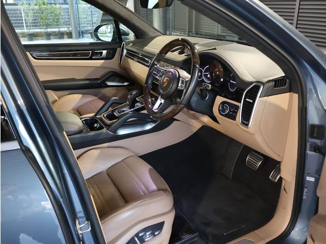 カイエン ターボ MY19認定中古車 スポエグ スポクロ(12枚目)