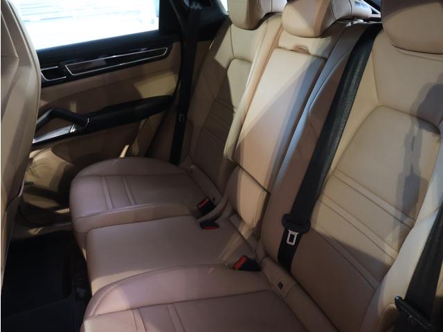 カイエン ターボ MY19認定中古車 スポエグ スポクロ(20枚目)