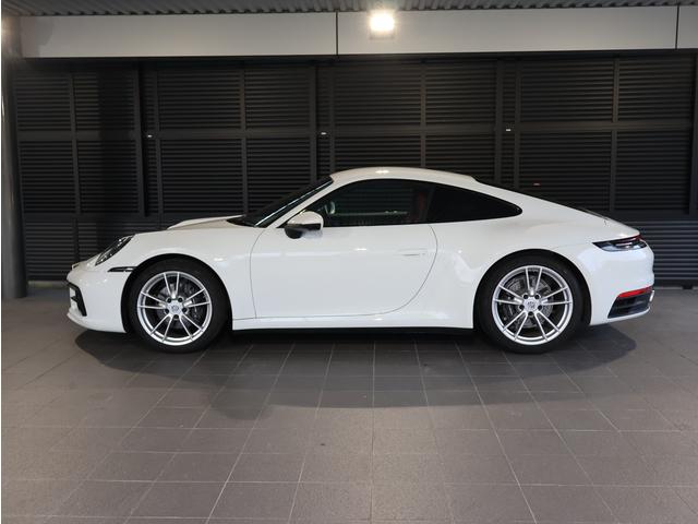 ９１１ カレラ４　ＰＤＫ　新車保証継承　ＡＣＣ　１８ｗａｙシート（4枚目）