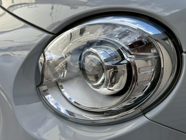 アバルト６９５ コンペティツィオーネ　ＳＡＢＥＬＴカーボンシェルシート　ＢＲＥＭＢＯキャリパー　ＲＥＣＯＲＤ　ＭＯＮＺＡマフラー　メダルアンテナ　純正ドライブレコーダー（24枚目）