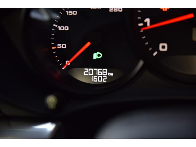 ７１８ケイマン ７１８ケイマン　弊社管理顧客様仕入れ　スマートエントリー　ハーフレザーシート　シートヒーター　レーダー　バックカメラ　ＥＴＣ２．０　パワークラフトマフラー　Ｈ＆Ｒダウンサス　４輪アライメント計測済　ノーマルパーツ有（2枚目）