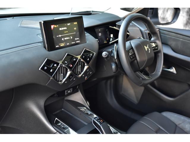 ＤＳ３クロスバック オペラ　ブルーＨＤｉ　黒革シート　シートヒーター　バックカメラ　ドラレコ　ヘッドアップディスプレイ　デジタルインナーミラー　パドルシフト　アダプティブクルーズコントロール（12枚目）