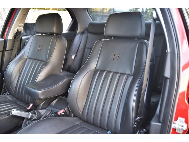 アルファ１５６ ２．５　Ｖ６　２４Ｖ　弊社顧客様下取り車　黒革シート　６ＭＴ　デジタルインナーミラー（6枚目）