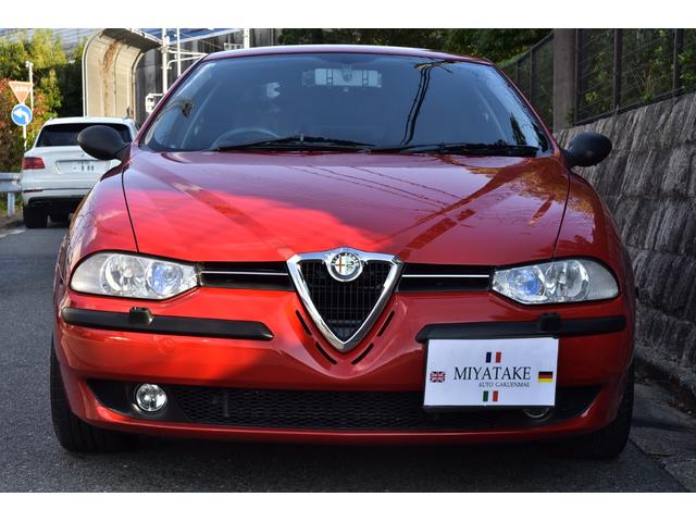 アルファ１５６ ２．５　Ｖ６　２４Ｖ　弊社顧客様下取り車　黒革シート　６ＭＴ　デジタルインナーミラー（7枚目）