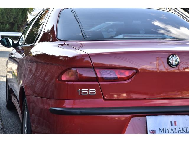 アルファ１５６ ２．５　Ｖ６　２４Ｖ　弊社顧客様下取り車　黒革シート　６ＭＴ　デジタルインナーミラー（43枚目）