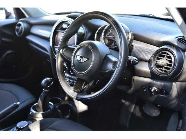 ＭＩＮＩ クーパー　クーパー（５名）　ワンオーナー車　純正ナビ　消耗品交換（29枚目）
