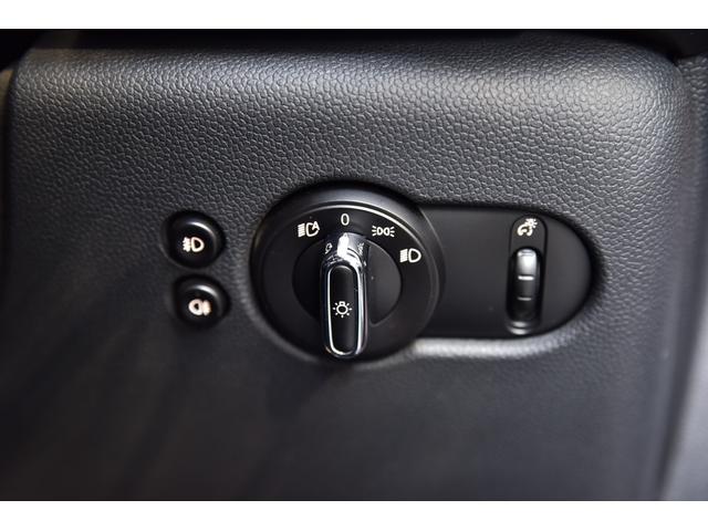 ＭＩＮＩ クーパー　クーパー（５名）　ワンオーナー車　純正ナビ　消耗品交換（31枚目）