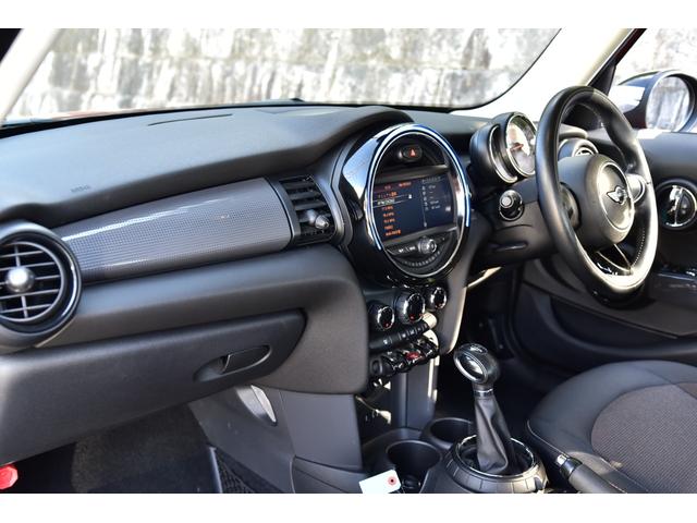 ＭＩＮＩ クーパー　クーパー（５名）　ワンオーナー車　純正ナビ　消耗品交換（33枚目）