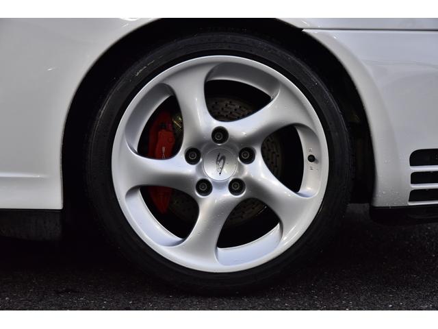 ９１１ ９１１カレラ４Ｓ　左Ｈ　ブラックレザーシート　パワーシート　純正１８インチアルミホイール　レッドキャリパー　社外ナビ　ドリルドローター　スペアキー（9枚目）