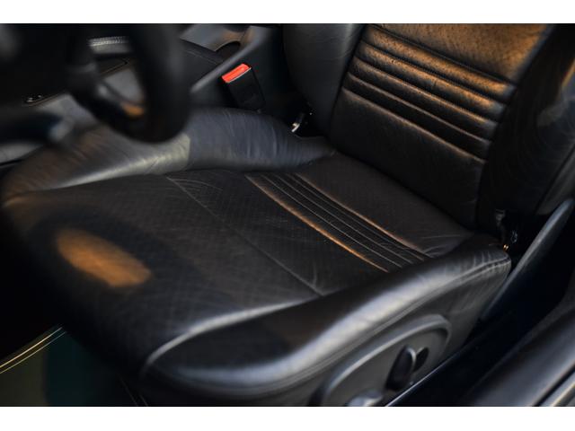 ９１１ ９１１カレラ４Ｓ　左Ｈ　ブラックレザーシート　パワーシート　純正１８インチアルミホイール　レッドキャリパー　社外ナビ　ドリルドローター　スペアキー（19枚目）