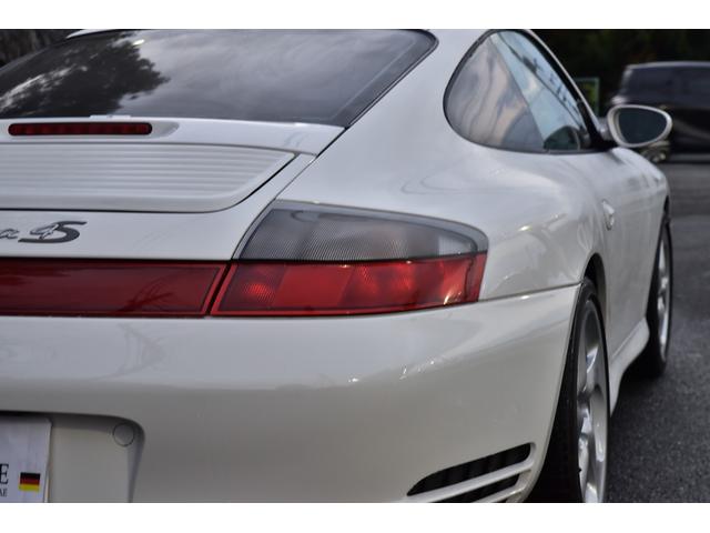 ９１１ ９１１カレラ４Ｓ　左Ｈ　ブラックレザーシート　パワーシート　純正１８インチアルミホイール　レッドキャリパー　社外ナビ　ドリルドローター　スペアキー（20枚目）